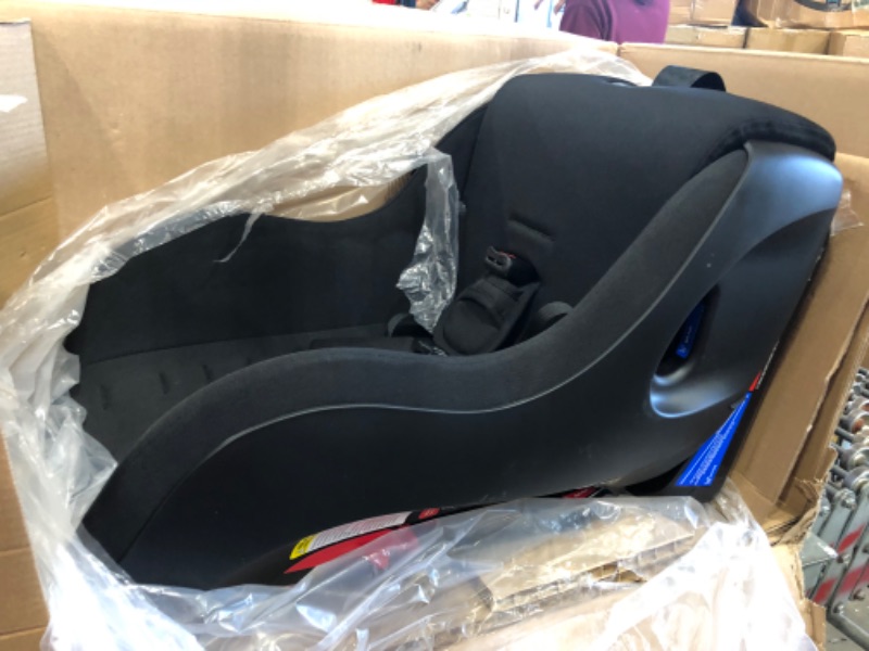 Photo 2 of Clek Foonf Pitch Black Convertible Car Seat
