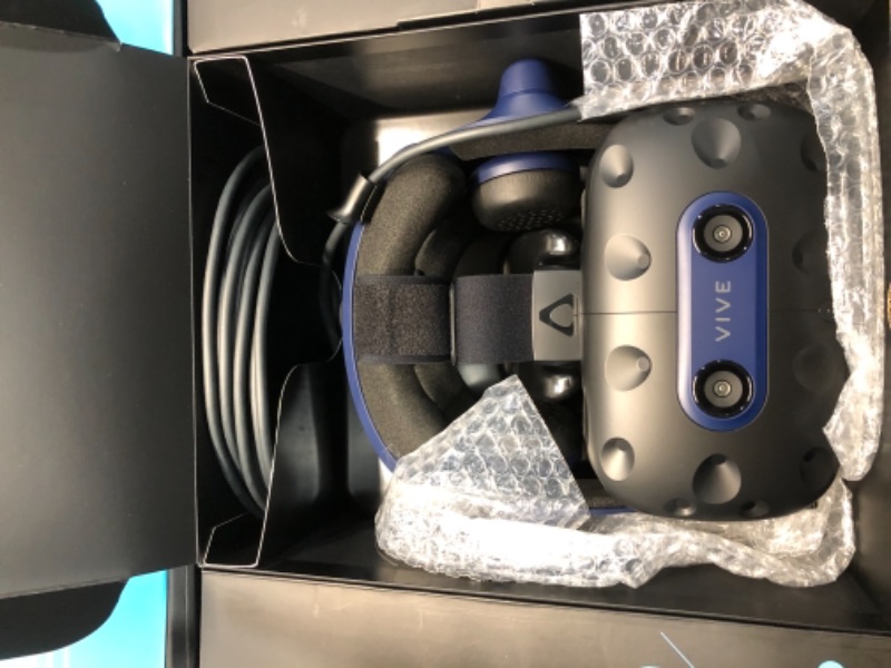 Photo 8 of **DAMAGED**
HTC VIVE Pro Virtual Reality Headset
