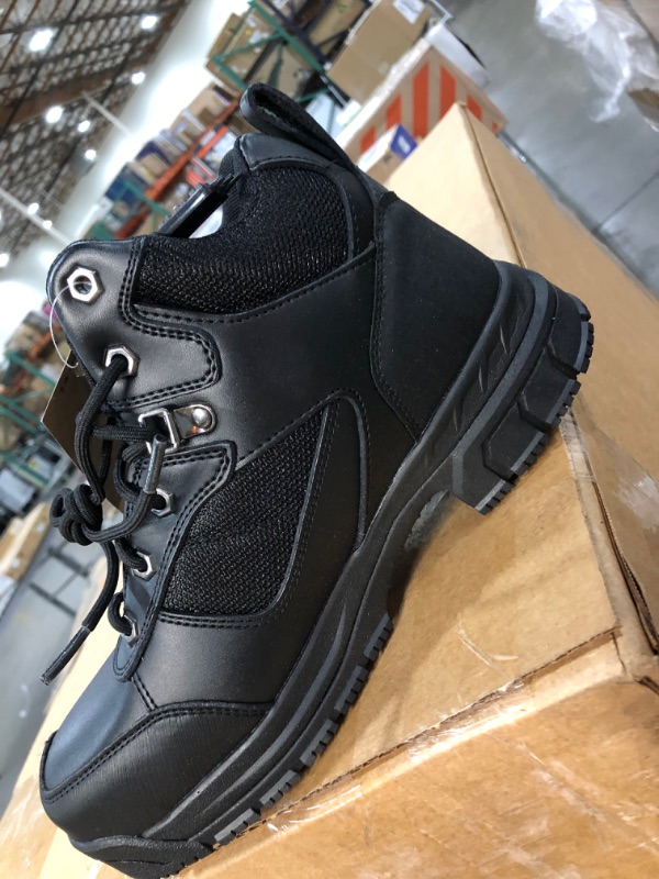 Photo 3 of Shoes for Crews Voyager II Steel Toe, Men's Slip Resistant Food Service Work Sneaker size 7.5