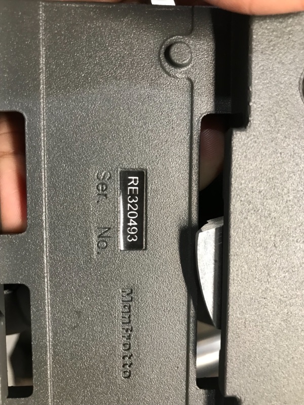 Photo 1 of Manfrotto Video Head with Flat Base and Fixed Lever, Video Head for Compact Video Cameras and DSLR Cameras, for Filming, Videography, Content Creation, Vlogging, Live Streaming
