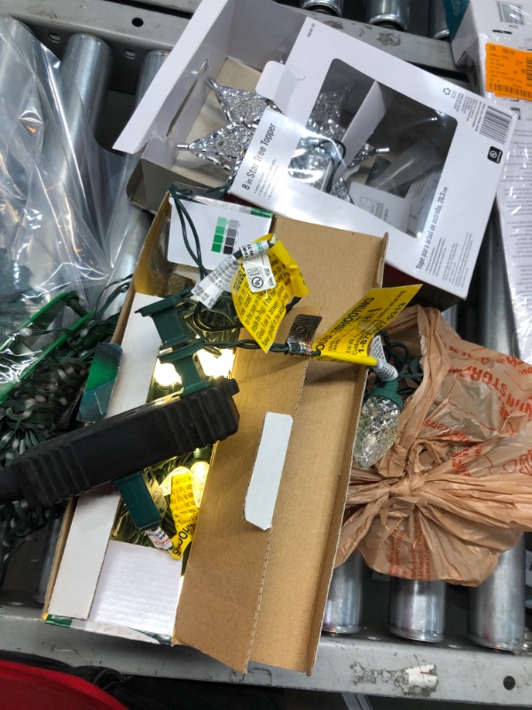 Photo 1 of ASSORITED LIGHT BUNDLE ***SOLD AS IS*** NO RETURNS NO REFUNDS*** SOME NEED BATTERIES