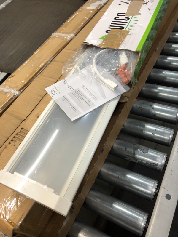 Photo 2 of 

Sunco Lighting Wraparound LED Shop Light, 4 FT, Linkable, 40W=300W, 3500 LM, 6000K Daylight Deluxe, Integrated LED, Direct Wire, Flush Mount Fixture,  thumbnail UPC 810000079223  EDIT PRODUCT 
Sunco Lighting Wraparound LED Shop Light, 4 FT, Linkable, 40