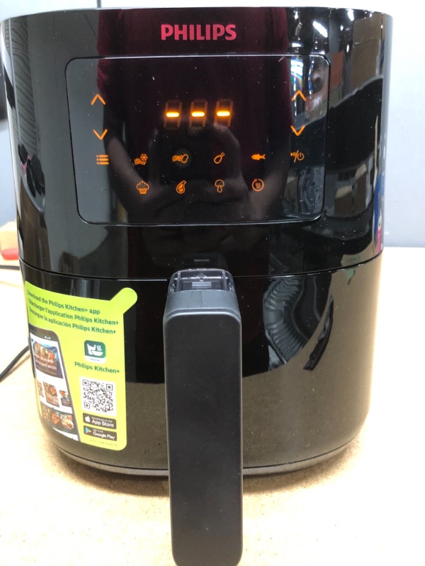 Photo 3 of Philips Essential Airfryer Compact 1.8lb/4.1L Capacity Digital Airfryer with Rapid Air Technology, Easy Clean Basket, Black- HD9252/91
