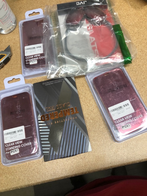 Photo 1 of bundle of phone accessories 