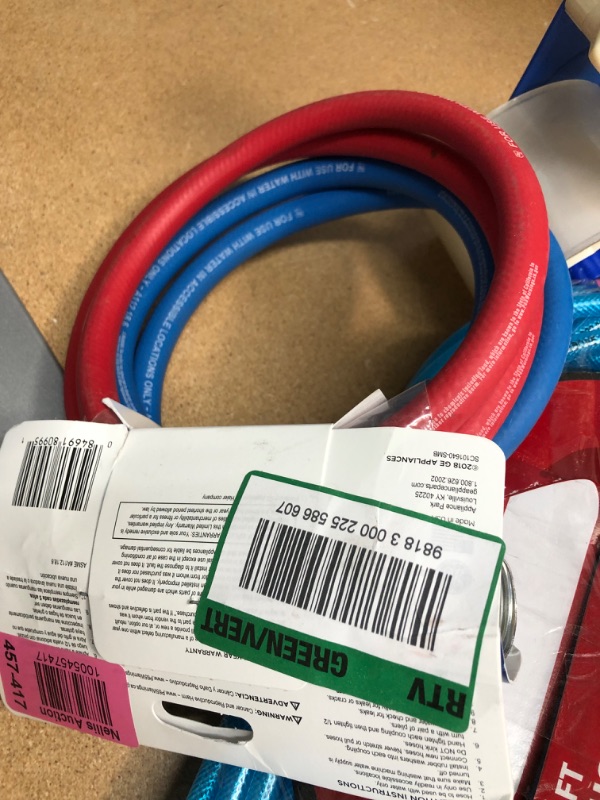 Photo 2 of 4 ft. Universal (1 Blue and 1 Red) Rubber Washer Hoses (2-Pack)
