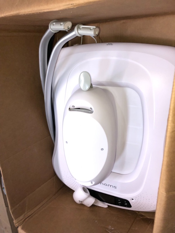 Photo 1 of 4moms mamaRoo 4 Plush- Silver