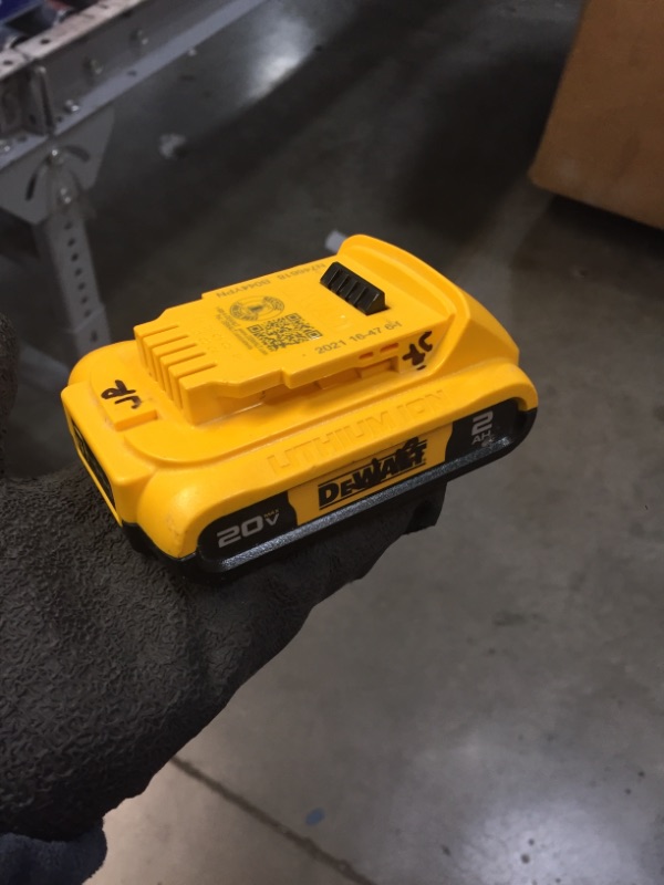 Photo 2 of *USED*
DEWALT 20V MAX Battery, Compact 2.0Ah (DCB203)
