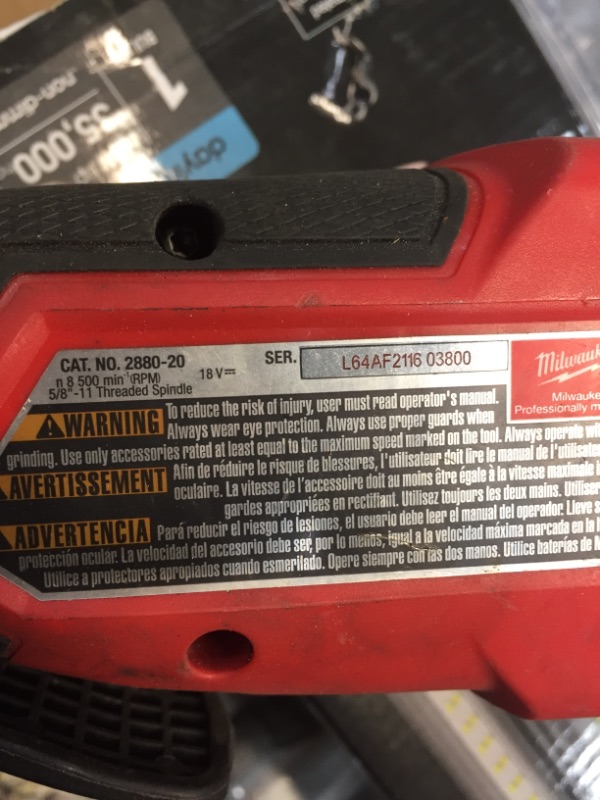 Photo 3 of *USED*
*MISSING components*
Milwaukee M18 FUEL 18-Volt Lithium-Ion Brushless Cordless 4-1/2 in./5 in. Grinder w/Paddle Switch (Tool-Only)

