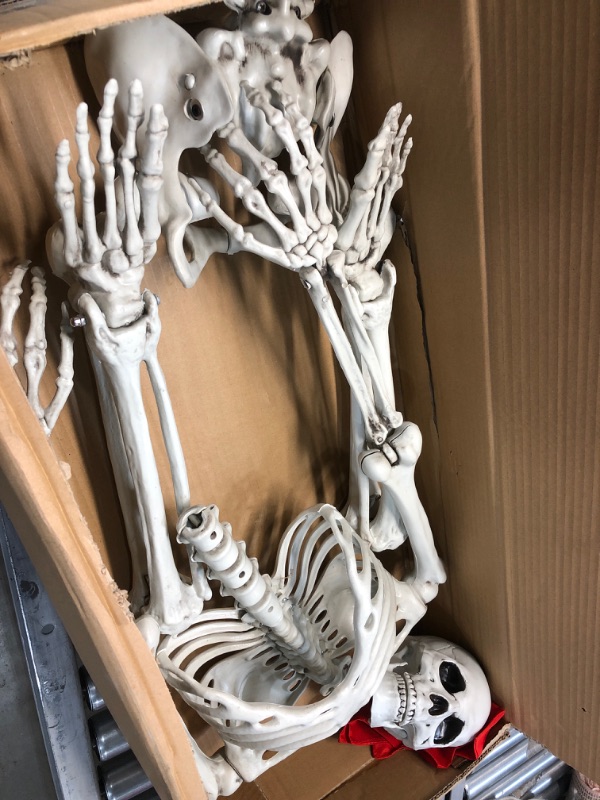 Photo 2 of **parts only ** 5' Pose-N-Stay Life Size Skeleton