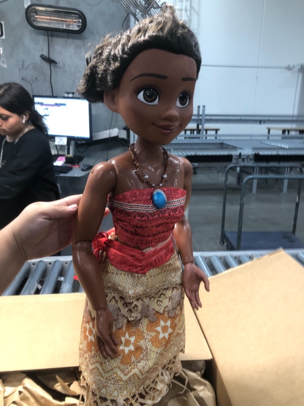 Photo 2 of 
Jakks Disney Moana Doll 32" Tall Playdate Perfectly Poseable