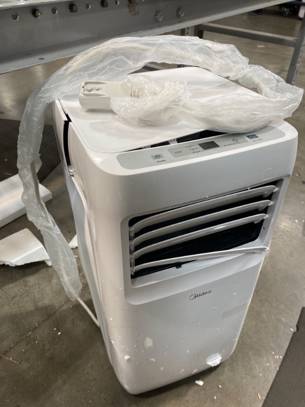 Photo 3 of PARTS ONLY !! MIDEA 3-in-1 Portable Air Conditioner, Dehumidifier, Fan, for Rooms up to 175 sq ft, White
