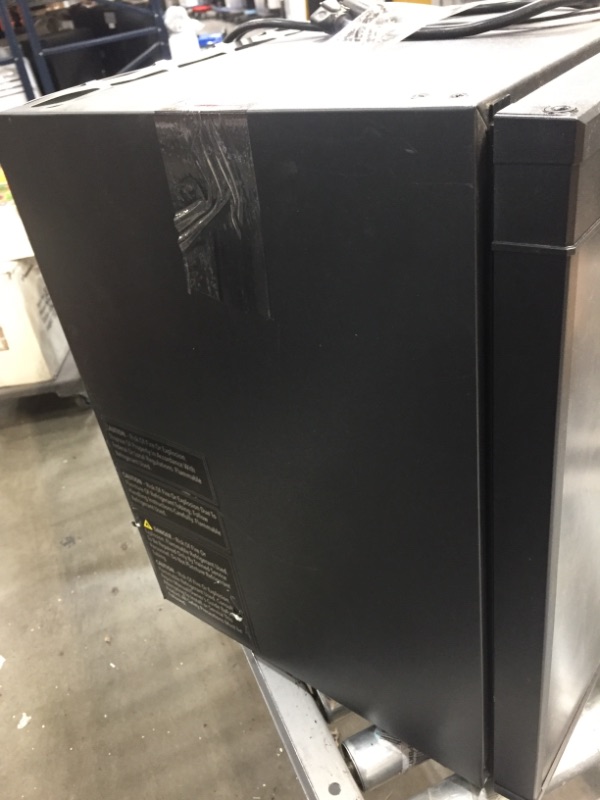Photo 1 of SMAD Compact Mini Fridge for Car 110V/12V Quiet No Noise Refrigerator with Lock 40L 1.4 cu.ft, Black

//TESTED AND NONFUNCTIONAL, PARTS ONLY, MINOR COSMETIC DAMAGE, LOCKED 