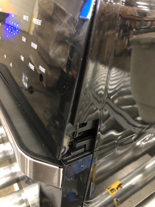 Photo 3 of (CRACKED SIDE; DAMAGED POWER PANEL)
NuWave 38001 Brio 14 qt Air Fryer
