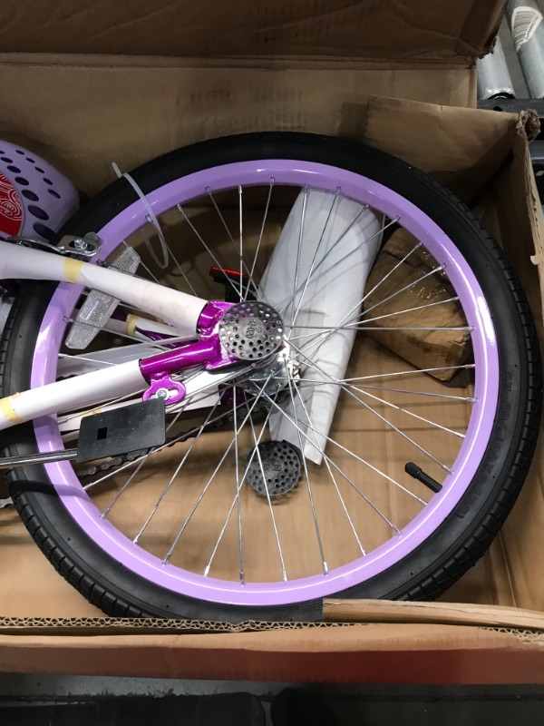 Photo 4 of Elm 20" Kids' Bike | Girls' Bike w/ Training Wheels