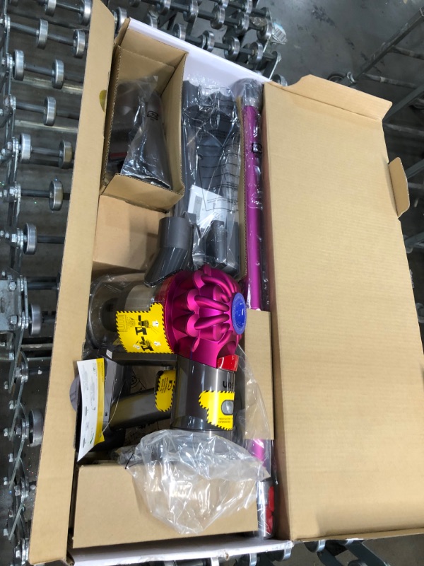 Photo 1 of Dyson V7 Motorhead in Pink

