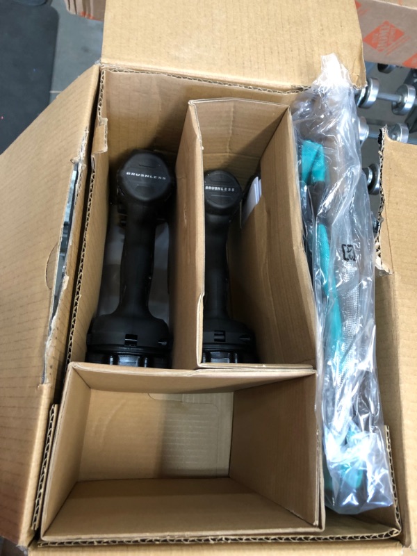 Photo 4 of Makita 18-Volt LXT Lithium-Ion Sub-Compact Brushless Cordless 2-piece Combo Kit (Driver-Drill/Impact Driver) 1.5Ah
**USED**
