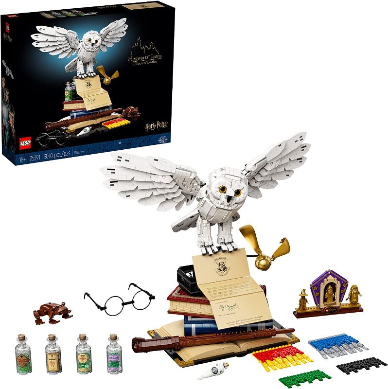 Photo 1 of **MISSING SIX BAGS**
LEGO Harry Potter Hogwarts Icons - Collectors' Edition 76391 Collectible 20th Anniversary Set for Adults (3,010 Pieces)

