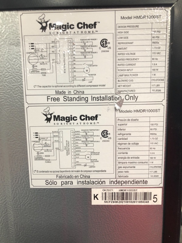 Photo 6 of Magic Chef Top Freezer Refrigerator in Platinum Steel
 size 23 x 26 x 58