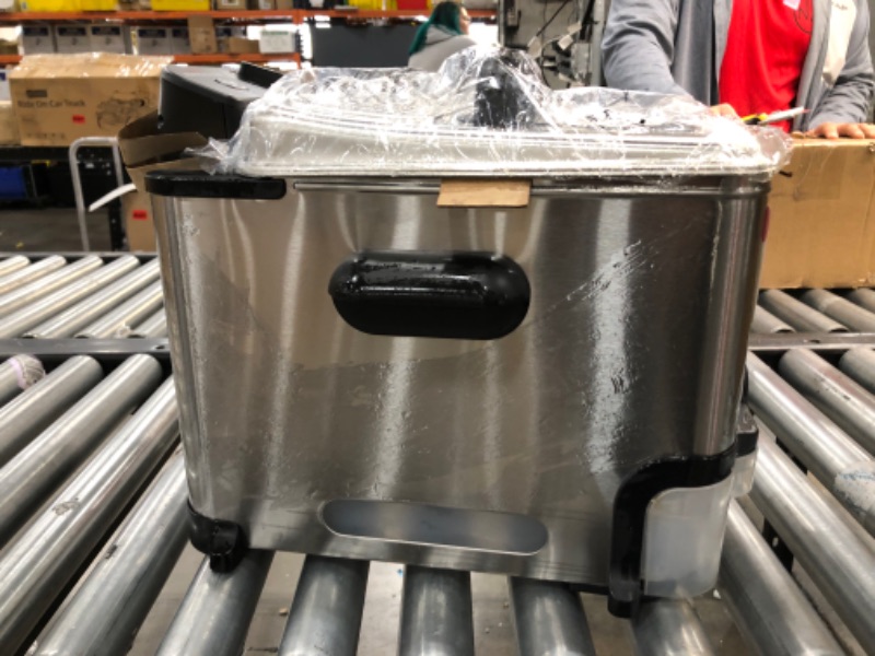 Photo 3 of T-fal Deep Fryer with Basket, Stainless Steel, Easy to Clean Deep Fryer, Oil Filtration, 2.6-Pound, Silver, Model FR8000
AS IS USED, VERY VERY OILY, PLEASE SEE PHOTOS 