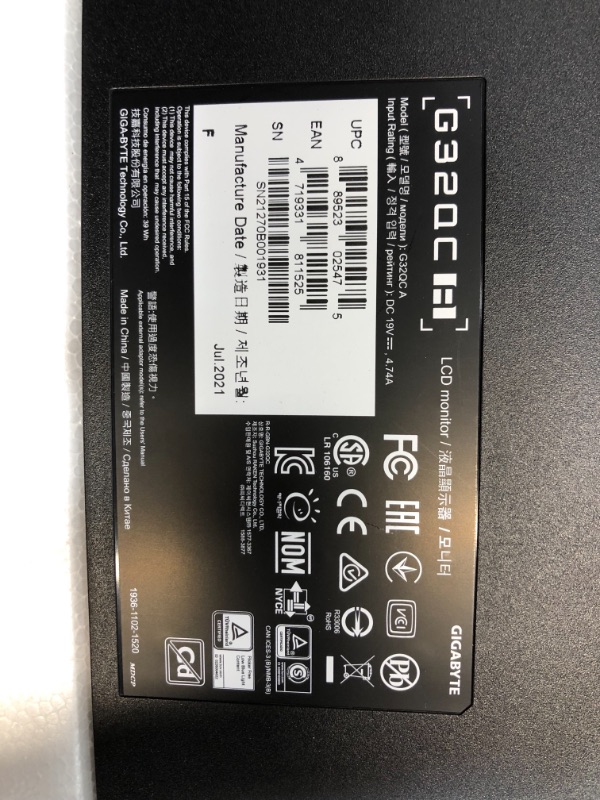 Photo 1 of GIGABYTE G32QC A (32" 165Hz 1440P Curved Gaming Monitor, 2560 x 1440 VA 1500R Display, 1ms (MPRT) Response Time, 93% DCI-P3, VESA Display HDR400,...
