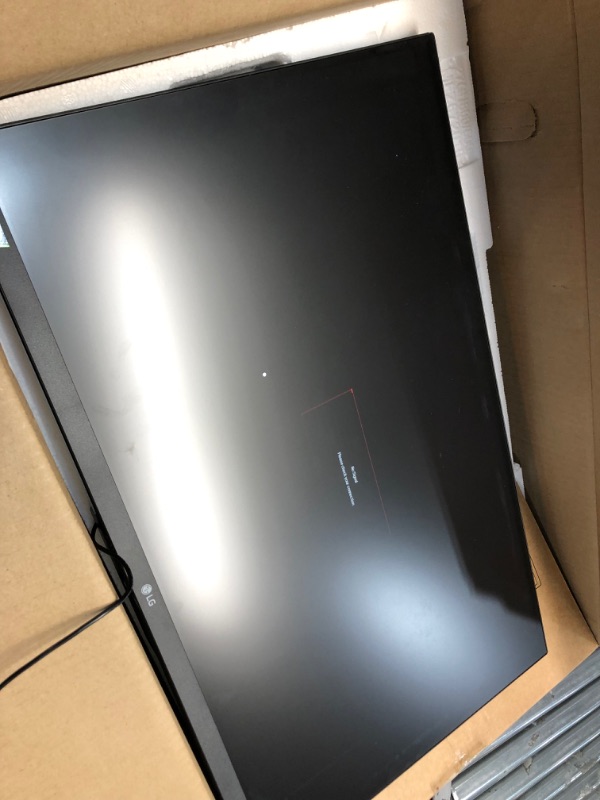 Photo 1 of 27" LG Ultragear Gaming Monitor