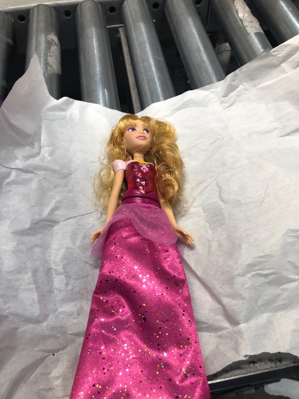 Photo 2 of **INCOMPLETE**Disney Princess Royal Collection, 12 Royal Shimmer Fashion Dolls with Skirts and Accessories, Toy for Girls 3 Years Old and Up
