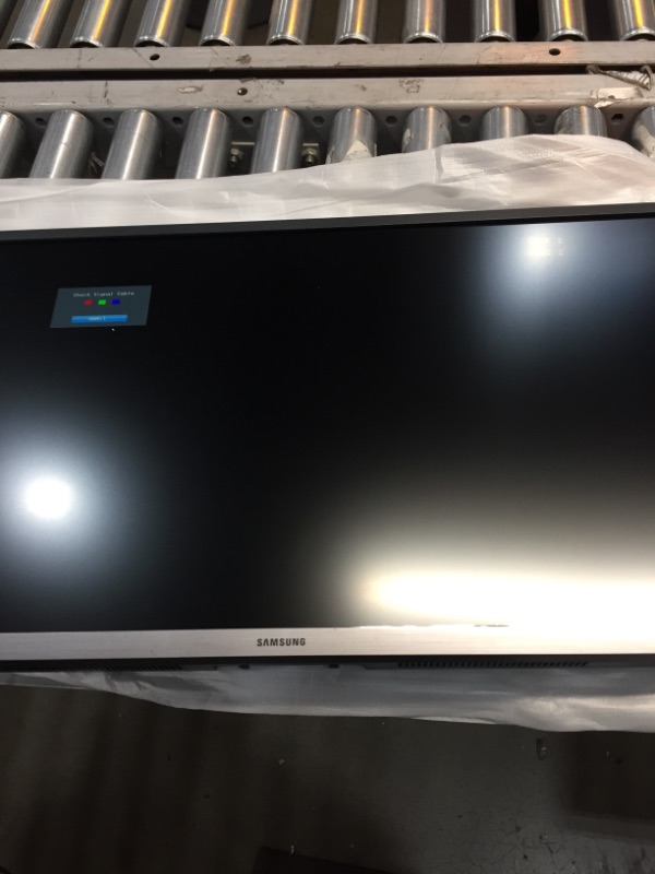 Photo 5 of SAMSUNG 34-Inch SJ55W Ultrawide Gaming Monitor (LS34J550WQNXZA) – 75Hz Refresh, WQHD Computer Monitor, 3440 x 1440p Resolution, 4ms Response, FreeSync, Split Screen, HDMI, Black
//TESTED AND FUNCTIONAL
