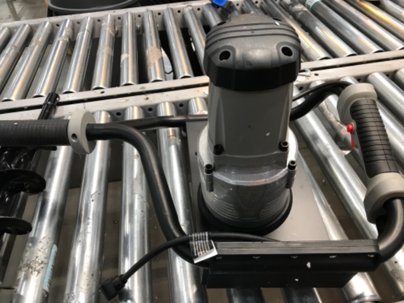 Photo 9 of //MINOR DAMAGE WITH BENT DIGGER AND MINOR COSMETIC DAMAGE, TESTED AND FUNCTIONAL// Hiltex 10525 1200W Electric 1.6HP Post Hole W/ 4-Inch Inch Auger Bit
