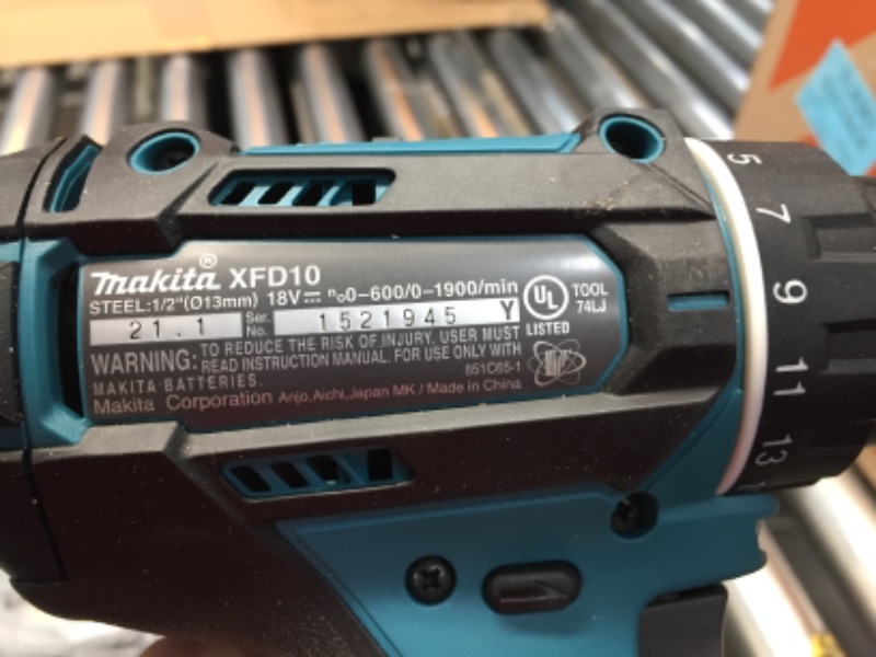 Photo 3 of 1.5 Ah 18-Volt LXT Lithium-Ion Compact Cordless 1/2 in. Driver Drill Kit
by
Makita
