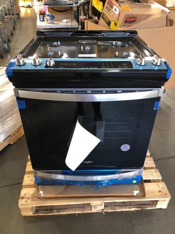 Photo 1 of *SEE last picture for damage*
Whirlpool 5.8 cu. ft. Gas Range with Air Fry Oven in Fingerprint Resistant Stainless Steel
