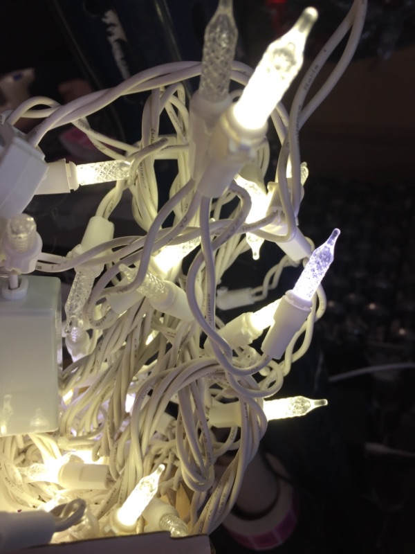 Photo 2 of Lightshow 23.5 in. High X 84 in. Wide 70-Light White Christmas LuxeSparkle Icicle Light String Diamond White
