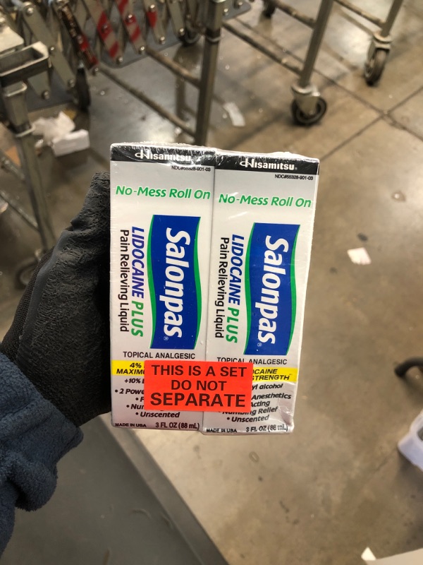 Photo 2 of *EXPIRES Jan 2022*
Salonpas LIDOCAINE PLUS 3 oz ROLL ON Pain Relieving Liquid! Maximum Strength 4% Lidocaine (2 PACK)
