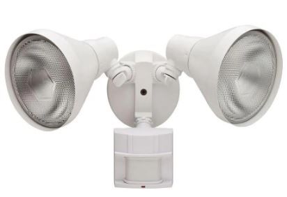 Photo 1 of *USED*
Defiant 180 Degree White Motion-Sensing Outdoor Security-Light