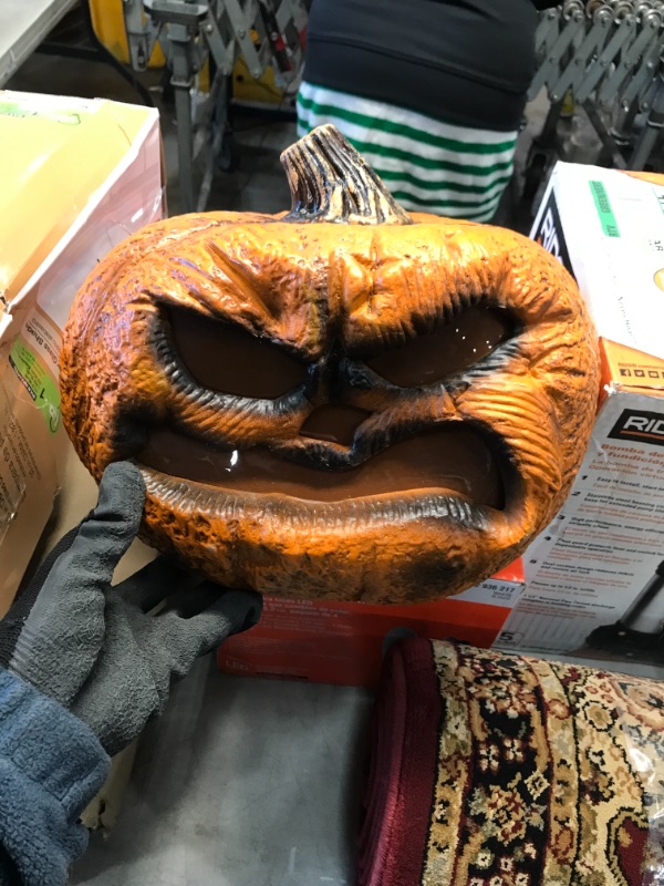 Photo 2 of *batteries NOT included*
Tekky 9-in Lighted Animatronic Pumpkin Free Standing Decoration
