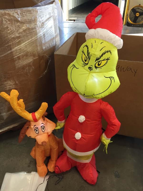 Photo 2 of 4.5 ft. Airblown-Grinch and Max Value Pack-Dr. Seuss Christmas Inflatable
