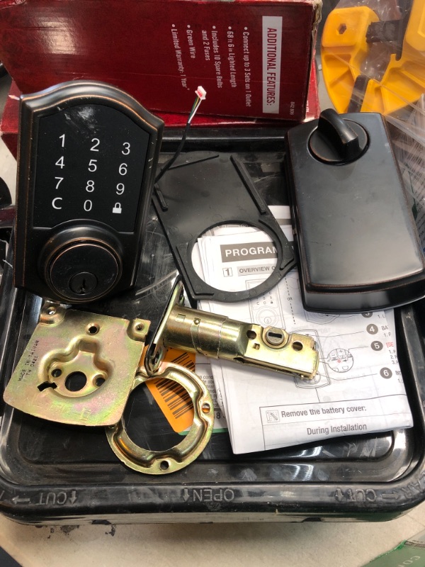 Photo 2 of *USED*
*MISSING keys*
Defiant Castle Aged Bronze Electronic Single Cylinder Touchpad Deadbolt