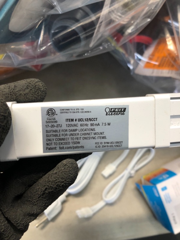 Photo 3 of *MISSING hardware*
Feit Electric 8.5 in. (Fits 12 in. Cabinet) Plug-in Integrated LED Linkable Onesync Under Cabinet Light Color Changing CCT