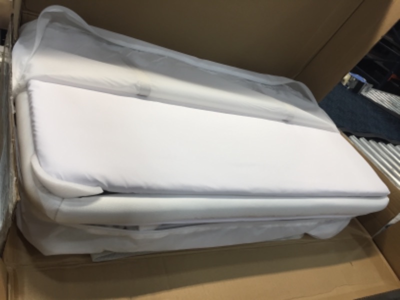 Photo 2 of Evolur Stellar Bassinet and Bed Side Sleeper, White
