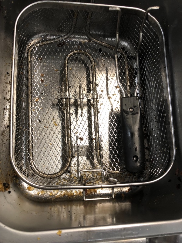 Photo 1 of Cuisinart Cdf-200 Deep Fryer, 4-Qt.
