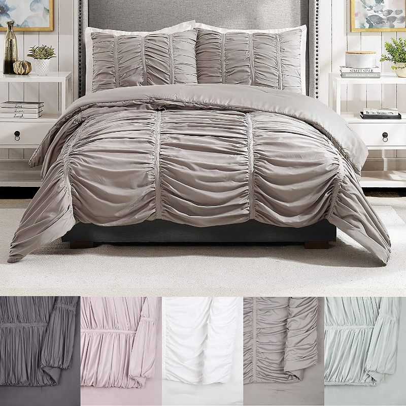 Photo 1 of Modern Heirloom Emily Texture (Light Gray) 3-Piece Comforter Set - King
