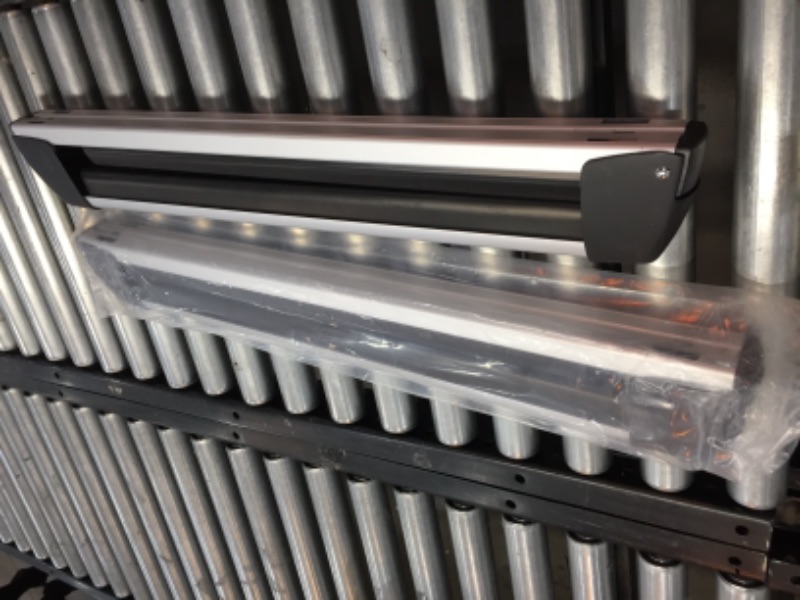 Photo 1 of *Loose hardware, may be incomplete*
FIVKLEMNZ Automobile Roof Racks
