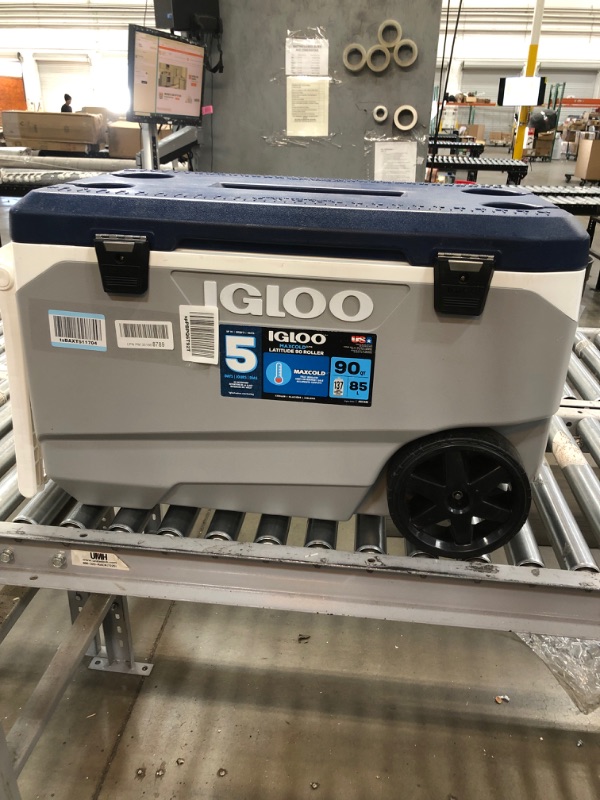 Photo 2 of 
Igloo Maxcold Coolers
Style:90 Qt
Color:Ash Gray