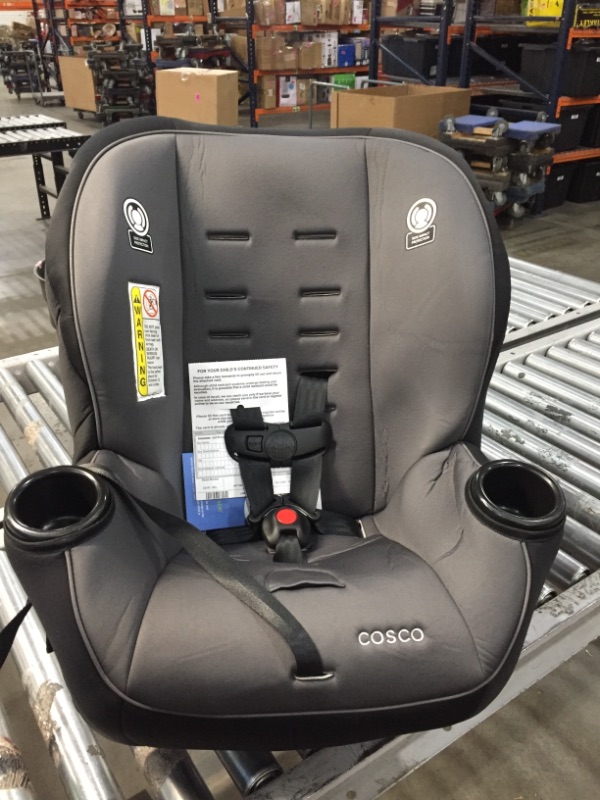 Photo 1 of Cosco Apt 50 Convertible Car Seat (Black Arrows)