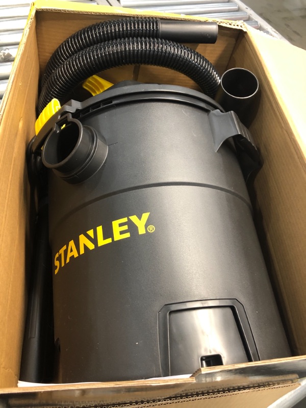 Photo 2 of Stanley 6 gal. Poly 4-Peak HP Wet/Dry Vacuum SL18116P