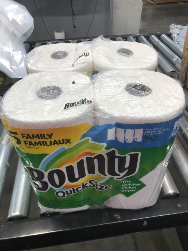 Photo 1 of Bounty Select-a-Size 2 x More Absorbent Paper Towels,11 x 5.9-Inches PLY SHEETS,White
 (2 PACKS OF 2)