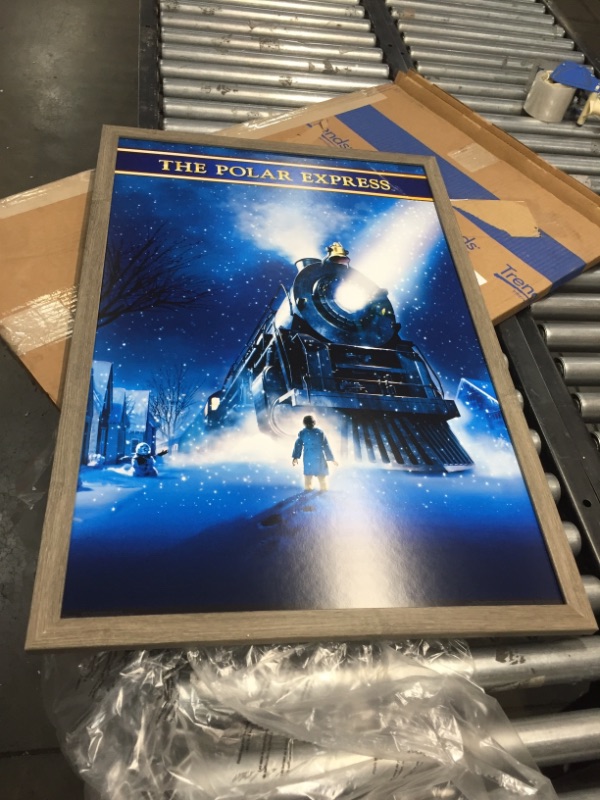 Photo 1 of MCPosters Polar Express Tom Hanks GLOSSY FINISH Movie Poster - MCP437 (24" x 36" (61cm x 91.5cm))
