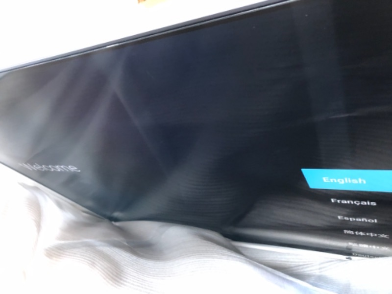 Photo 2 of Hisense - 55" Class U8G Series Quantum 4K ULED Android TV
