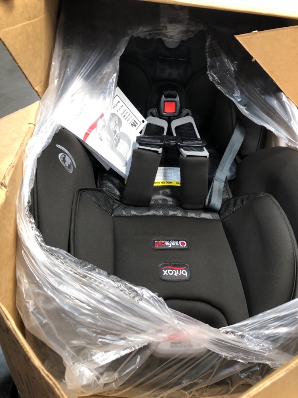 Photo 3 of Britax Marathon ClickTight Convertible Car Seat, Bubbles [Amazon Exclusive]
