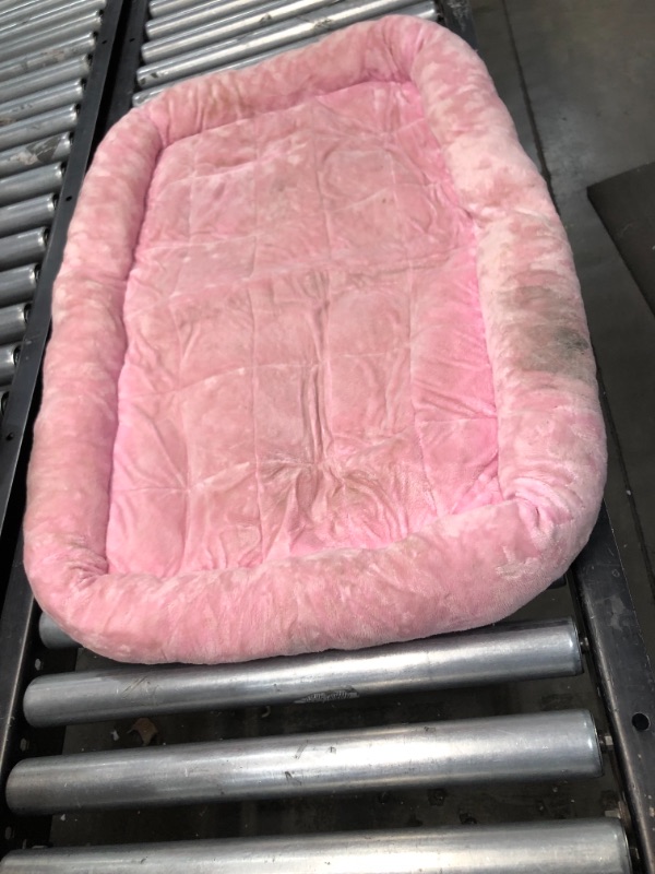 Photo 1 of **USED, BED IS DIRTY FROM PREVIOUS USE**
SIWA MARY Dog Bed Mat Soft Crate Pad Washable Anti-Slip Mattress for Large Medium Small Dogs and Cats Kennel Pad
