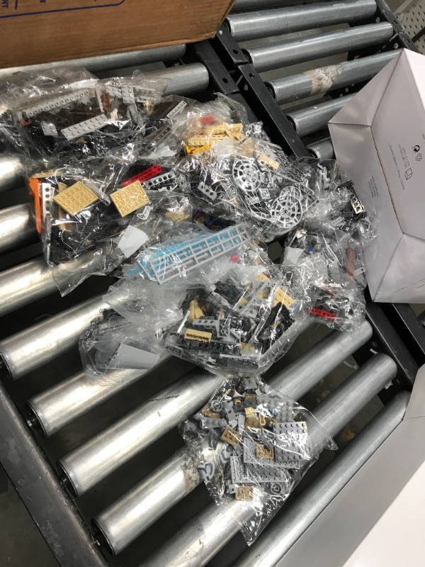 Photo 1 of LEGO Star Wars: The Rise of Skywalker Millennium Falcon 75257
